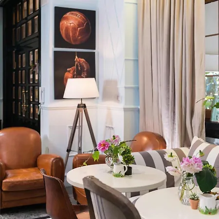 أريلا البوتيكي فندق تيرانا